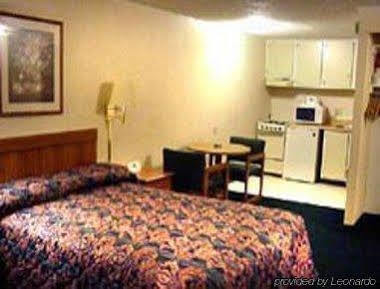 Knights Inn Charlotte South 파인빌 외부 사진