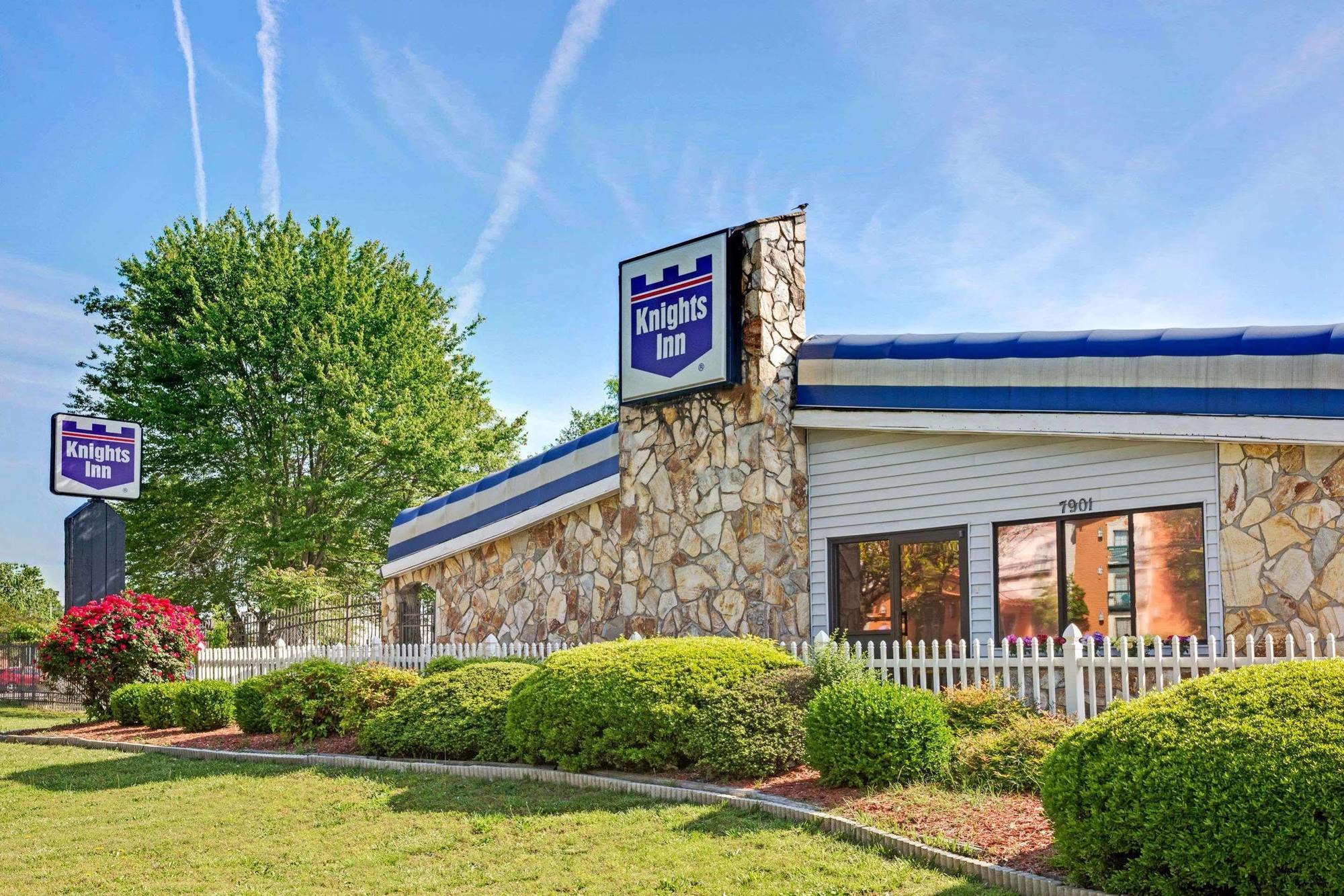 Knights Inn Charlotte South 파인빌 외부 사진